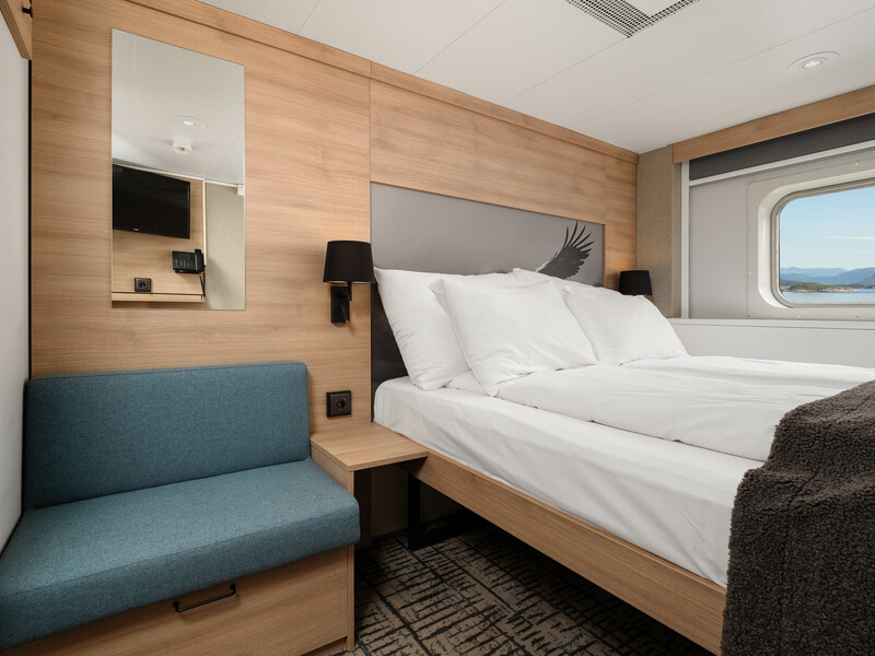 Polar Outside | Middle deck for 2 travellers